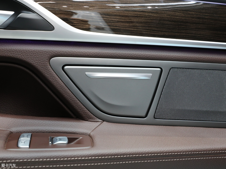 2018R7ϵ 730Li I ׿Խb