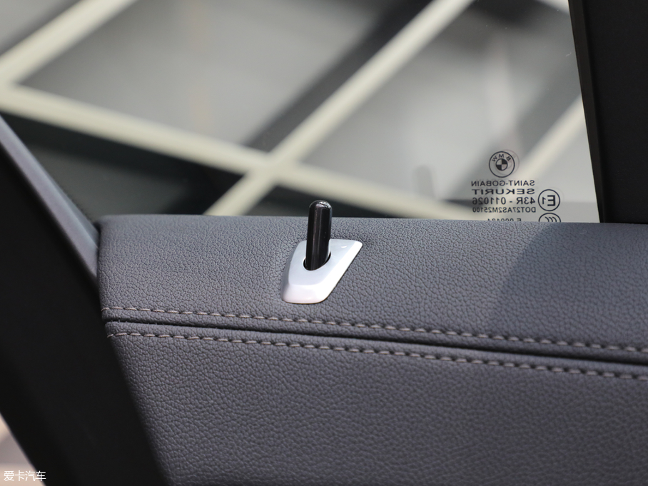 2018R7ϵ 730Li I ׿Խb