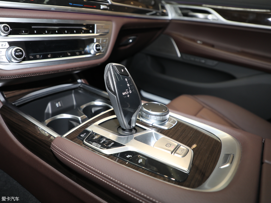 2018R7ϵ 730Li I ׿Խb