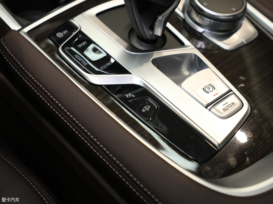 2018R7ϵ 730Li I ׿Խb