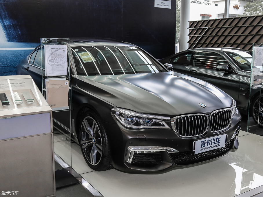 2018��R7ϵ 740Li xDrive ������ M�\�����b