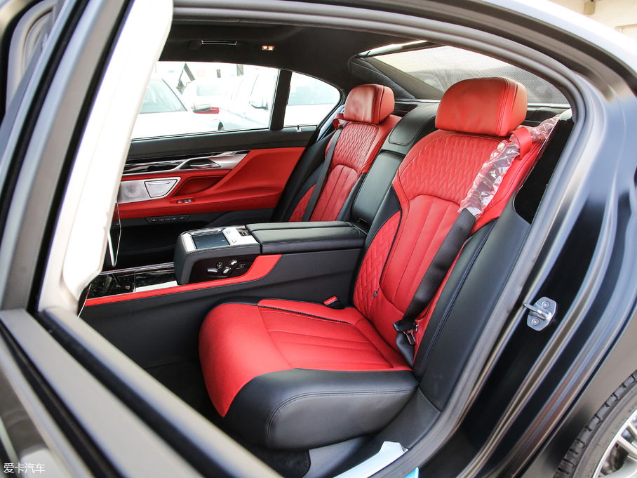 2018R7ϵ 740Li xDrive  M\b 