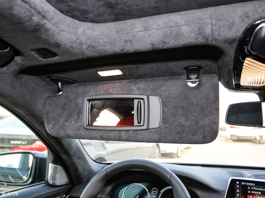 2018R7ϵ 740Li xDrive  M\b 