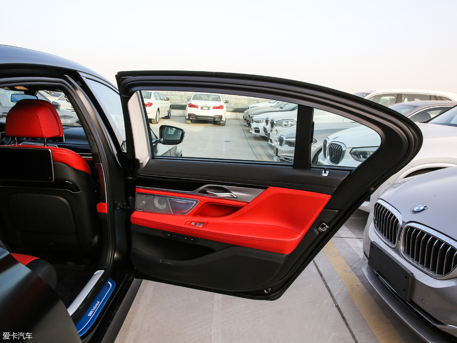 2018R7ϵ 740Li xDrive  M\(yn)(dng)b 