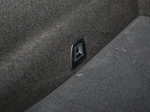 2018730Li  M\(yn)(dng)b g