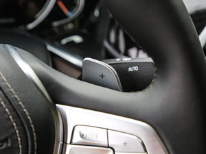 2018款730Li 领先型 M运动套装 中控区