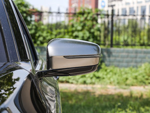 2018M760Li xDrive ҕR