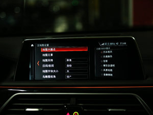 2018M760Li xDrive п؅^