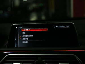 2018M760Li xDrive п؅^