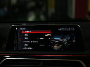 2018M760Li xDrive п؅^