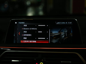 2018M760Li xDrive п؅^