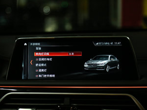 2018M760Li xDrive п؅^