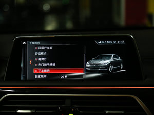 2018M760Li xDrive п؅^