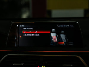 2018M760Li xDrive п؅^