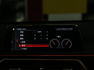 2018M760Li xDrive п؅^(q)