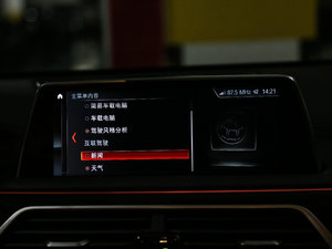 2018M760Li xDrive п؅^