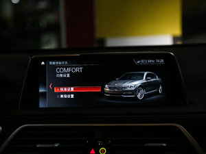 2018M760Li xDrive п؅^(q)