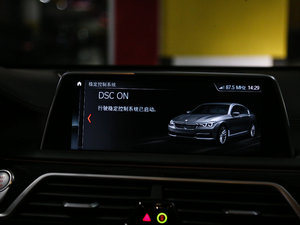 2018M760Li xDrive п؅^(q)