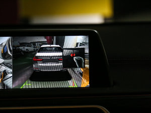 2018M760Li xDrive п؅^