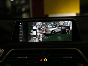 2018M760Li xDrive п؅^