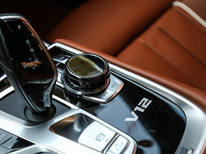 2018M760Li xDrive п؅^