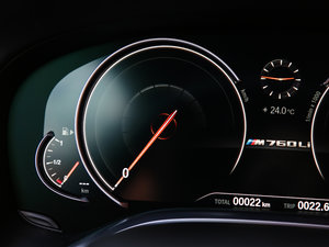 2018M760Li xDrive п؅^(q)