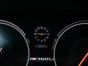 2018M760Li xDrive п؅^(q)