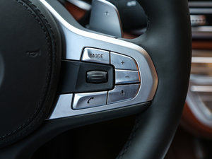 2018M760Li xDrive п؅^(q)