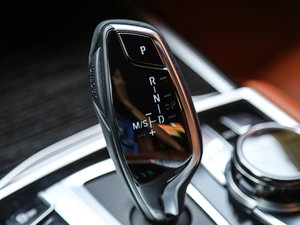 2018M760Li xDrive п؅^(q)