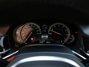 2018M760Li xDrive п؅^(q)