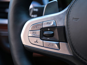 2018M760Li xDrive п؅^