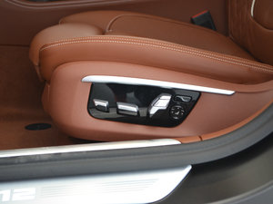 2018M760Li xDrive {{