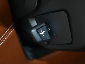 2018M760Li xDrive п؅^