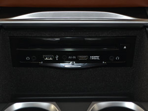 2018M760Li xDrive п؅^