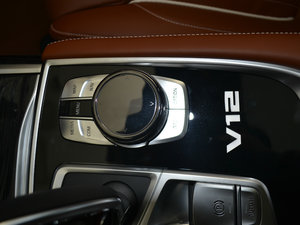 2018M760Li xDrive п؅^