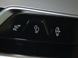 2018M760Li xDrive п؅^