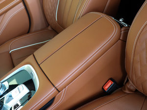 2018740Li xDrive  ׿Խb 