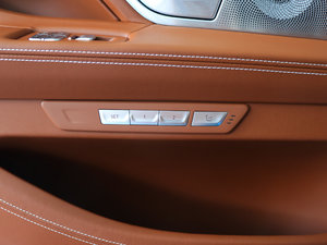 2018740Li xDrive  ׿Խb g