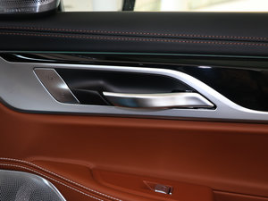 2018740Li xDrive  ׿Խb g