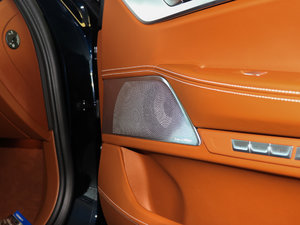 2018740Li xDrive  ׿Խb g