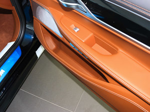 2018740Li xDrive  ׿Խb g