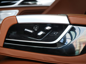 2018740Li xDrive  ׿Խb g