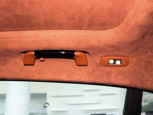 2018740Li xDrive  ׿Խb g