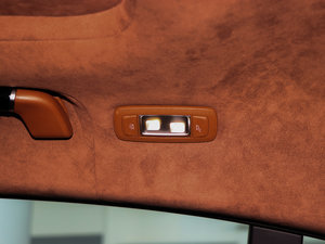 2018740Li xDrive  ׿Խb g