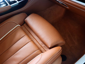 2018740Li xDrive  ׿Խb g