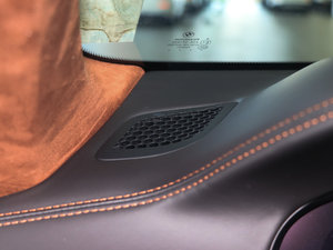 2018740Li xDrive  ׿Խb g