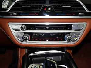 2018740Li xDrive  ׿Խb {{