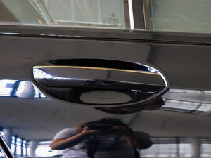 2018M760Li xDrive (ji)^