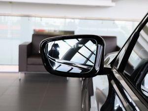 2018M760Li xDrive (ji)^