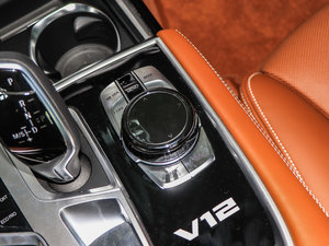 2018M760Li xDrive п؅^(q)